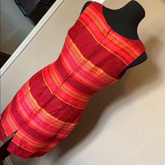 Vibrant Dress - Picture 2 of 8